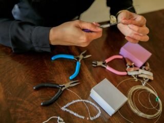 Satu Pekerjaan di Era Serba Hustle, Masih Masuk Akal atau Sudah Ketinggalan Zaman?