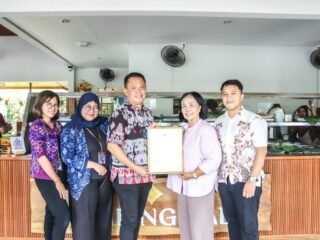 SUCOFINDO Perkuat Jaminan Produk Halal, Tuniang Bali Raih Sertifikat Halal