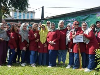 Holding Perkebunan Nusantara Perkuat Budaya ESG lewat Gerakan Penanaman Pohon IKBI PT RPN