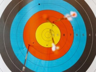 Haruskah Kita Memasang Target Tabungan Sesuai Usia?