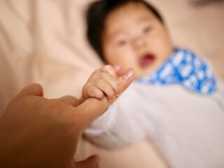 Panduan Skincare Bayi untuk Orang Tua Baru: Apa yang Perlu Disiapkan Sejak Awal