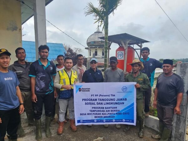 Tak Hanya Bangun Jembatan dan Huntara, PTPP Kembali Salurkan 5 Program  Strategis untuk Korban Banjir Aceh