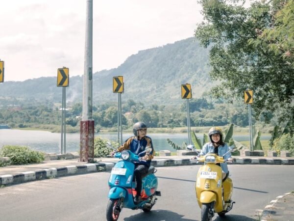 Dollar Melambung Tinggi, Wisatawan Domestik Kompak Incar Liburan di Dalam Negeri