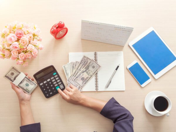 Cara Mengatur Keuangan Setelah Menerima THR Agar Tetap Stabil