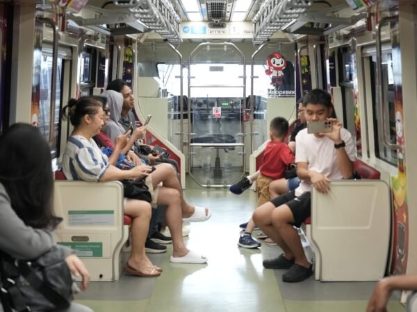 H1 & H2 Lebaran 2026 Pengguna LRT Jabodebek Melonjak Hingga 79 Persen