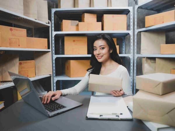 UMKM Go Global: Strategi Kirim Paket Ke Luar Negeri dengan Aman dan Terjangkau