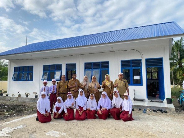 Respon Cepat PTPN Group Bangun Kembali Gedung Sekolah di Rokan Hulu Pasca Terbakar