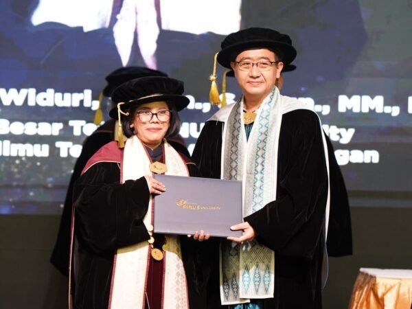 Di Era AI, Siapa Penjaga Integritas Audit? Ini Jawaban Prof. Rindang Widuri dalam Pengukuhan Guru Besar BINUS University