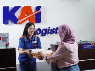 Wujudkan Jaminan Keamanan Produk, KAI Logistik Kantongi Sertifikasi Halal di Tiga Titik Distribusi Utama Retail