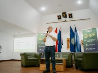 Masih Maraknya Pinjol Ilegal, Adapundi Berikan Literasi dan Inklusi Keuangan pada Mahasiswa dan UMKM di Bali