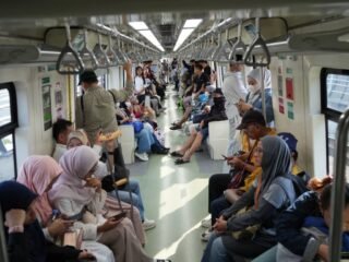 Long Weekend 1–3 Mei, LRT Jabodebek Operasikan 270 Perjalanan per Hari, Jadi Solusi Mobilitas Liburan Terintegrasi dan Terjangkau