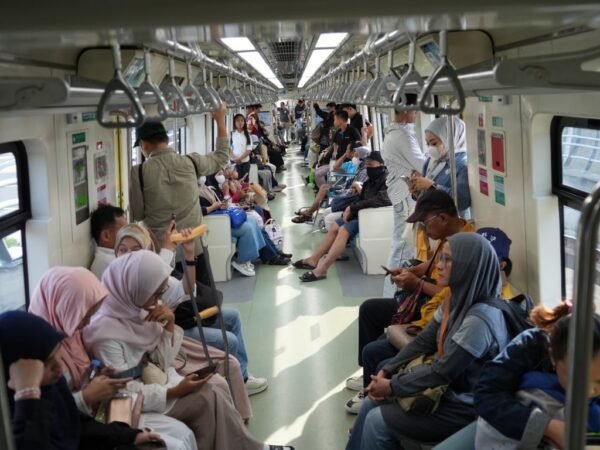 Long Weekend 1–3 Mei, LRT Jabodebek Operasikan 270 Perjalanan per Hari, Jadi Solusi Mobilitas Liburan Terintegrasi dan Terjangkau