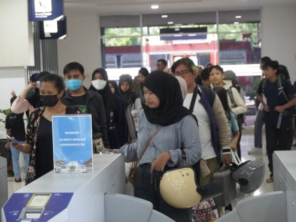 KAI Bandara Perkuat Konektivitas Masyarakat Wates melalui Layanan KA Bandara YIA