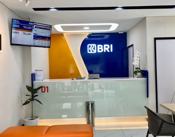 BRI KCP Pasar Tanah Abang Hadir Layani Pengunjung dan Pedagang Melalui Layanan Weekend Banking