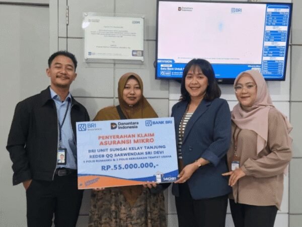 Tangani Pembayaran Klaim Dengan Cepat, BRI Insurance Bayarkan Asuransi Mikro Puluhan Juta di Balikpapan