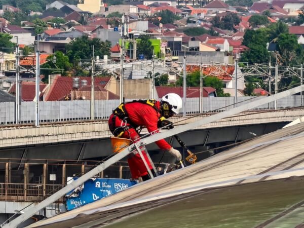 Nyaman Sejak Langkah Pertama: KAI Perkuat Keandalan Fasilitas Stasiun Seiring Pertumbuhan Pengguna LRT Jabodebek